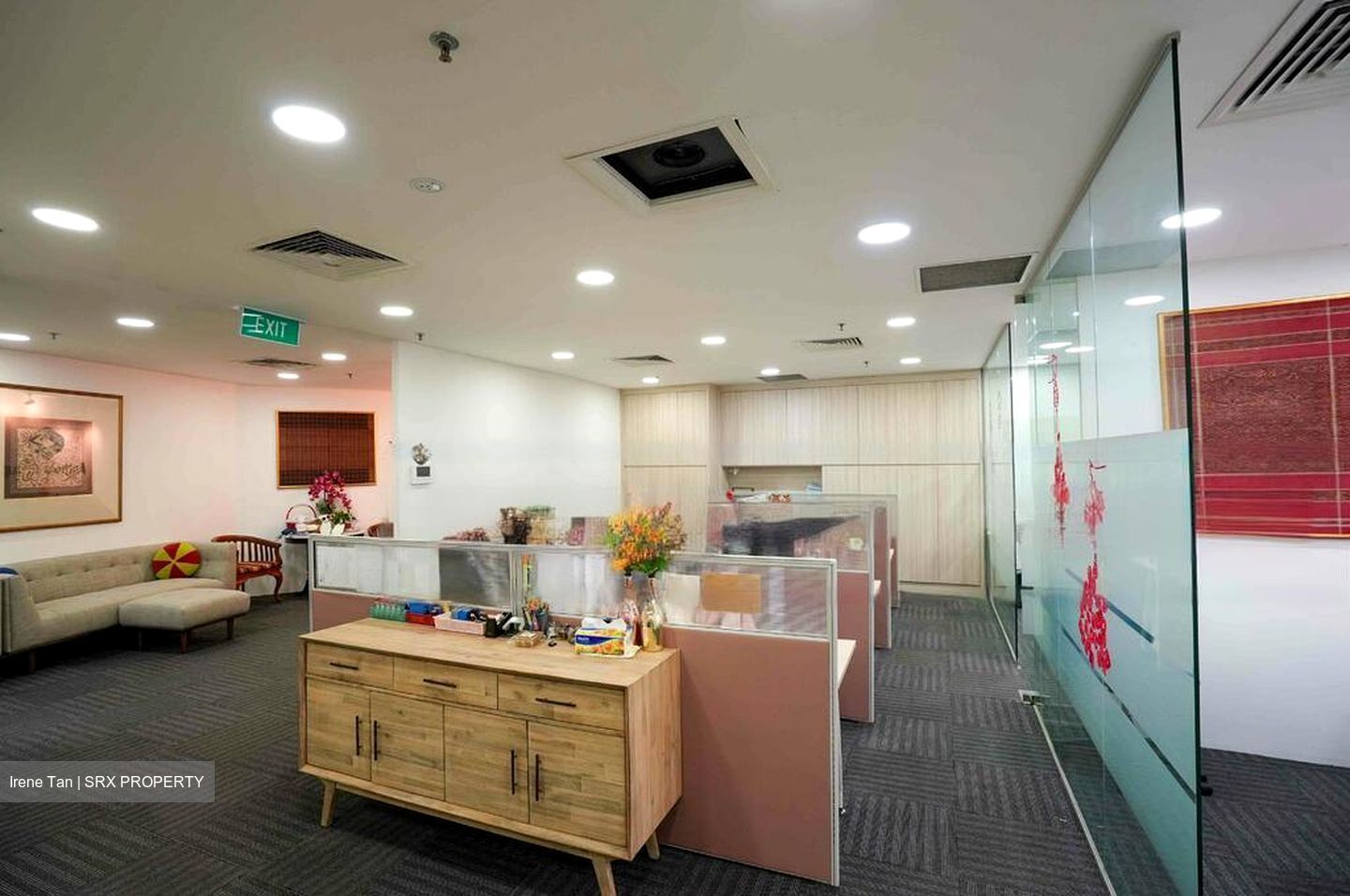 The Plaza (D7), Office #453578601